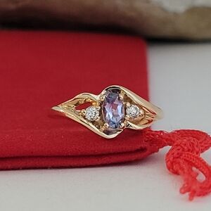 ❤️10k Size 4.5 Lovely Solid Yellow Gold Tanzanite and Cubic Zirconia Ring! 🎁👌
